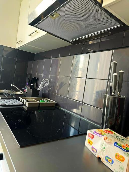 L Audacieux T2 Proche Gare Rer E Appartement Villemomble Buitenkant foto